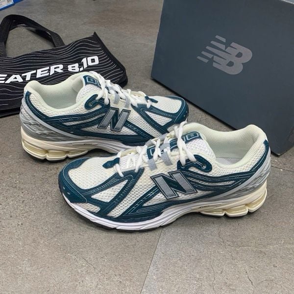 575 - Giày Thể Thao New Balance 1906r White Navy Silver - M1906RFA