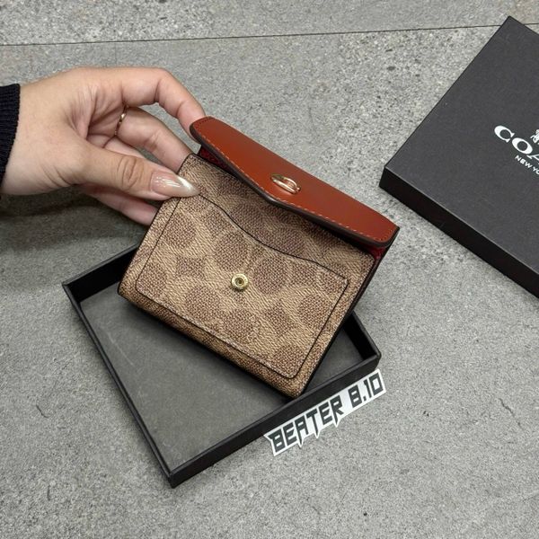 1020 - Ví Coach Nữ Gập 3 Wyn Colorblock Signature Canvast - C2329