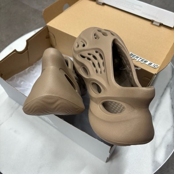 315 - Giày Adidas Yeezy Foam Rnnr ‘Clay Taupe’ - GV6842