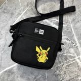 640 - Túi Đeo Chéo New Era x Pokemon Pikachu Shoulder Bag Black - 14124524