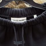 898 - Quần Fear Of God Essentials Sweat Shorts Jet Black SS25 - 160AS252000F