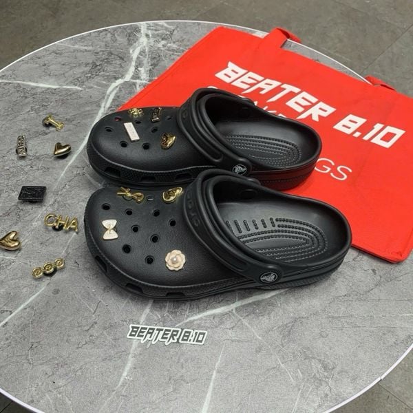 418 - Dép Sandal Clog Unisex Crocs Classic (Black/ White/ Bone/ Blue)