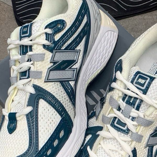 575 - Giày Thể Thao New Balance 1906r White Navy Silver - M1906RFA