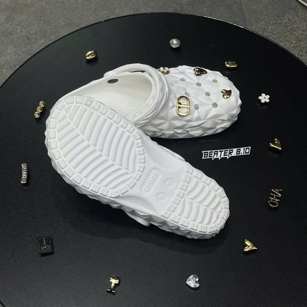 419 - Dép Sandal Clog Unisex Crocs Classic Geometric (Black/ White/ Grey/ Brown/ Beige)