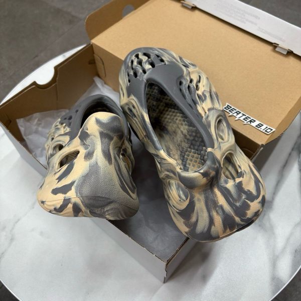 311 - Giày Adidas Yeezy Foam Rnnr ‘MXT Moon Grey’ - GV7904