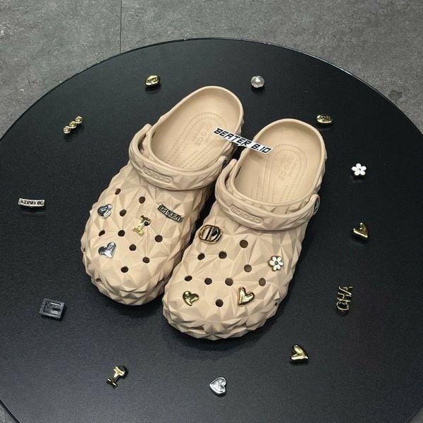 419 - Dép Sandal Clog Unisex Crocs Classic Geometric (Black/ White/ Grey/ Brown/ Beige)