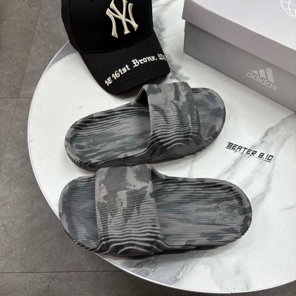 325 - Dép Quai Ngang Adidas Adilette 22 ‘Grey Four’ (IE7760)