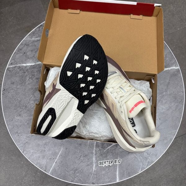 834 - Giày thể thao New Balance Fuelcell Rebel V5 Angora Earth Shadow -  WFCXLJ5