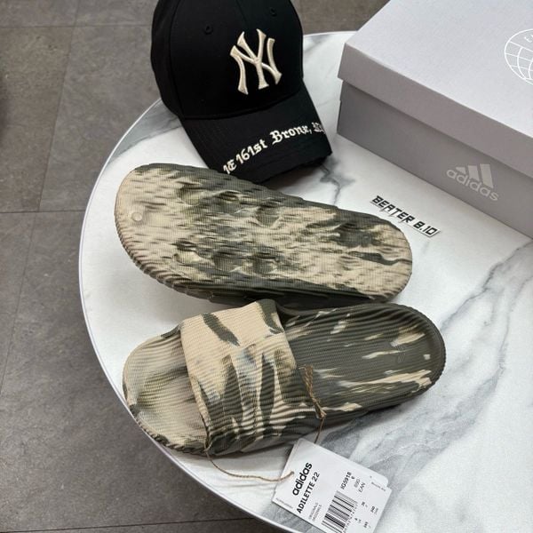 326 - Dép Quai Ngang Adidas Adilette 22 ‘Olive Strata’ - IG5918