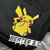 640 - Túi Đeo Chéo New Era x Pokemon Pikachu Shoulder Bag Black - 14124524