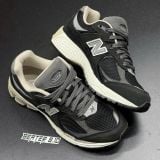 524 - Giày Thể Thao New Balance 2002R Black Castlerock - M2002RNC