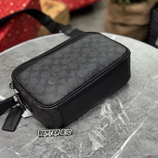 995 - Túi Đeo Chéo COACH Graham Crossbody Bag In Signature Canvas Black - CV921