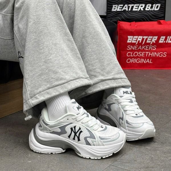 911 - Giày MLB Korea Curve Runner New York Yankees White - 3ARNSPL4N-50WHS