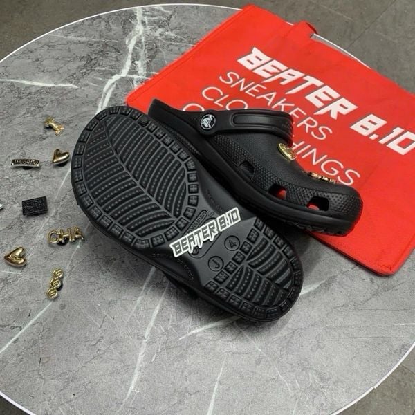 418 - Dép Sandal Clog Unisex Crocs Classic (Black/ White/ Bone/ Blue)