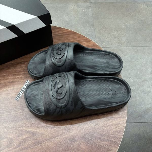 1042 - Dép Adidas Adilette Trefoil Badge Đen Tiedie