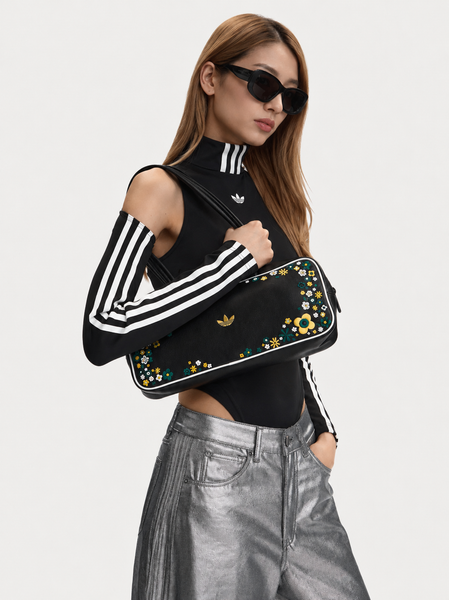 Túi Adidas Airliner Dáng Dài Originals x Liberty Đen - KD0961 - 1237