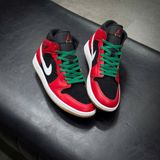 100 - Air Jordan 1 Mid 