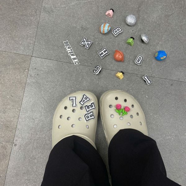 933 - Dép Sandal Clog Unisex Crocs Classic Linen