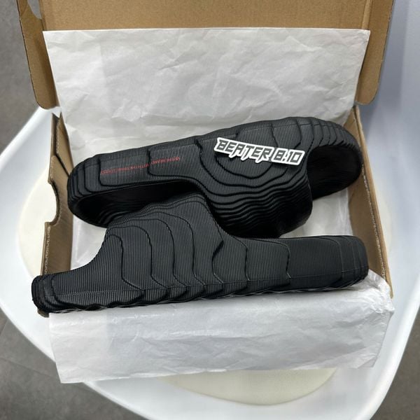 Dép Adidas Adilette 22 Black Scarlet 