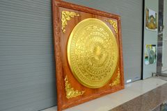 Tranh Trống Đồng - Khung Vuông - Kích Thước 141x141Cm Mặt Trống Đường Kính 108cm