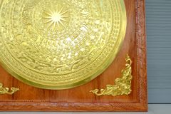 Tranh Trống Đồng - Khung Vuông - Kích Thước 141x141Cm Mặt Trống Đường Kính 108cm