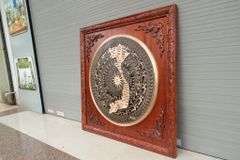 Tranh Trống Đồng Đỏ Đúc Bản Đồ Việt Nam - Khung Vuông Hương Đỏ KT 108x108cm Mặt Trống DK 80cm