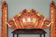 Cuốn Thư Câu Đối Gỗ Hương Đỏ- Kích Thước 197 Dát Vàng 18k