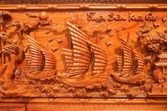 Tranh Gỗ Thuận Buồm Xuôi Gió- Gỗ Hương Đá- Kích Thước 217X107x9