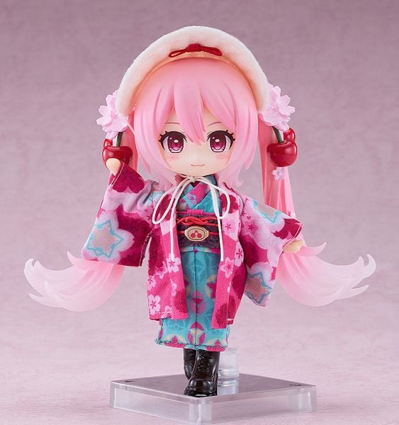 Nendoroid Doll Sakura Miku 2025 Hirohako Hakodate Ver - VOCALOID Series | Good Smile Company Figure