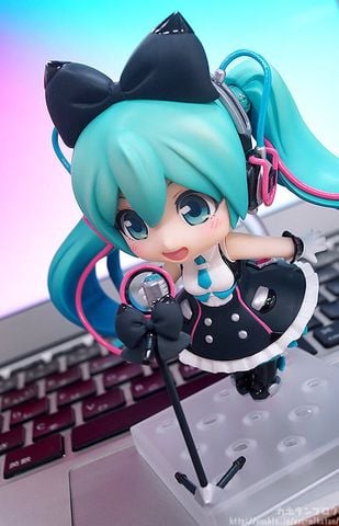 Nendoroid 673 Hatsune Miku Magical Mirai 2016 Ver. - "VOCALOID" Series | Good Smile Company Figure