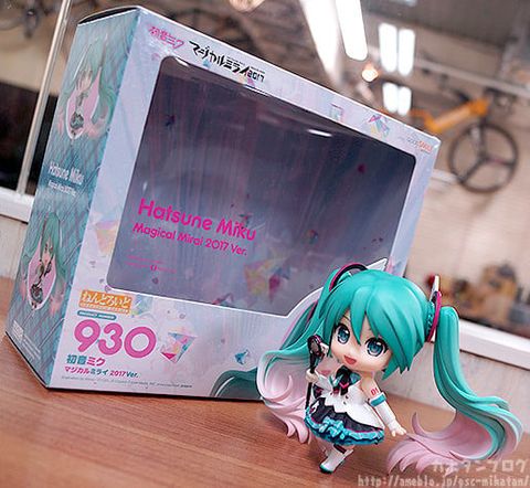 Nendoroid 930 Hatsune Miku Magical Mirai 2017 ver. - VOCALOID Series | Good Smile Company Figure