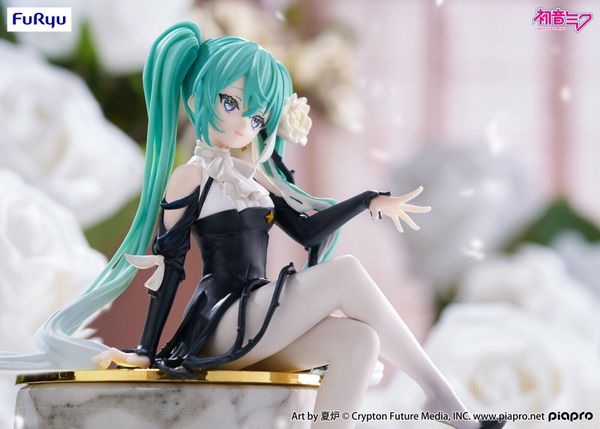 Hatsune Miku White Rose - Vocaloid Flower Fairy Noodle Stopper | FuRyu Figure