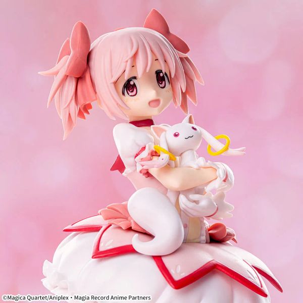Kaname Madoka with Kyuubey - Magia Record Mahou Shoujo Madoka Magica Gaiden SPM | SEGA Figure