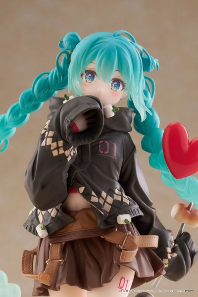 Hatsune Miku Fashion Series Outdoor Ver Hatsune Miku - Piapro Characters | Taito Figure