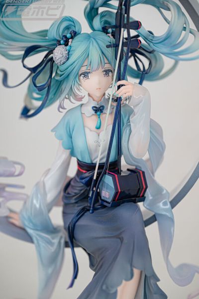 Hatsune Miku Han Gong Qiu Yue Ver. - VOCALOID Series 1/7 | Good Smile Company Figure