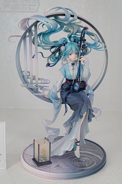 Hatsune Miku Han Gong Qiu Yue Ver. - VOCALOID Series 1/7 | Good Smile Company Figure