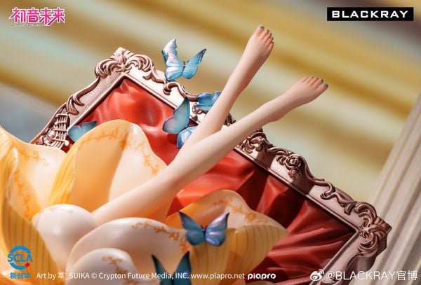 Hatsune Miku 1/7 Hua Wai Huixiang Blackray | Blackray Figure