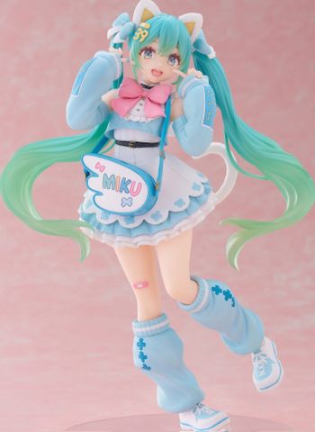 Hatsune Miku Fashion Series Fancy - Piapro Characters | Taito Figure
