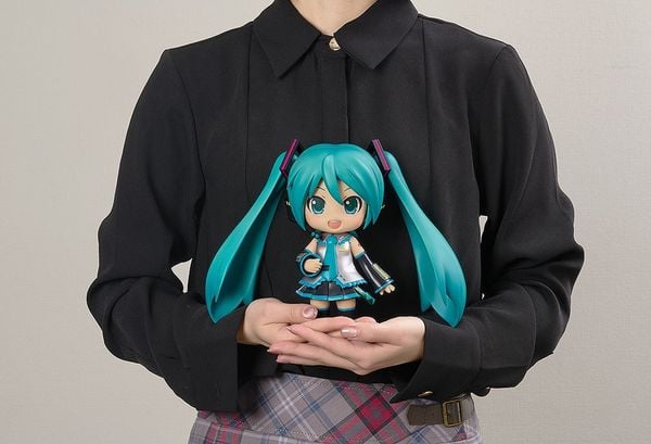 Nendoroid Large Hatsune Miku | Good Smile Company Figure