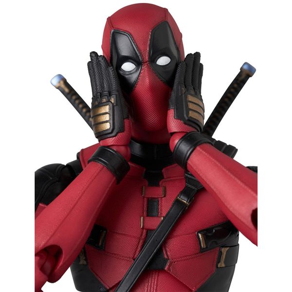 MAFEX No.284 Deadpool Deadpool & Wolverine Ver. - Deadpool & Wolverine Marvel Comics | Medicom Toy Figure