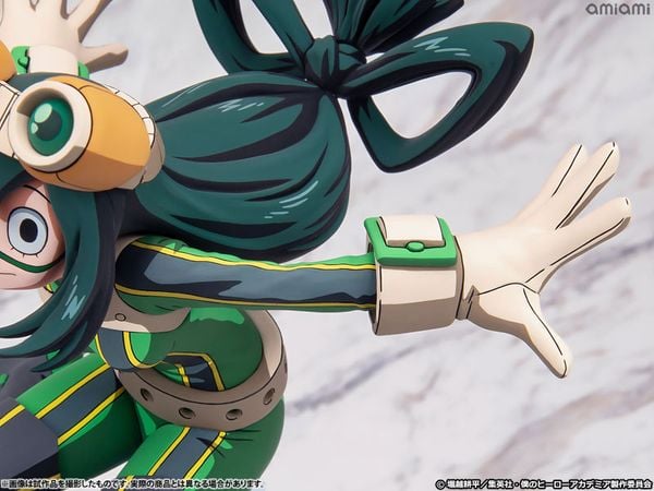 Tsuyu Asui Two Dimensioning Ver. 1/8 - My Hero Academia | Takara Tomy Figure
