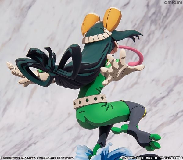 Tsuyu Asui Two Dimensioning Ver. 1/8 - My Hero Academia | Takara Tomy Figure