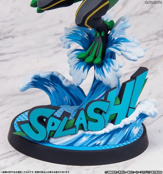 Tsuyu Asui Two Dimensioning Ver. 1/8 - My Hero Academia | Takara Tomy Figure