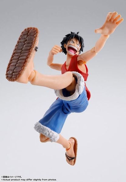 S.H.Figuarts Monkey D. Luffy Romance Dawn - ONE PIECE | BANDAI SPIRITS figure