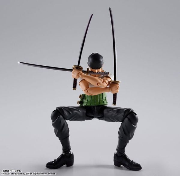 S.H.Figuarts Roronoa Zoro Romance Dawn - ONE PIECE | BANDAI SPIRITS figure