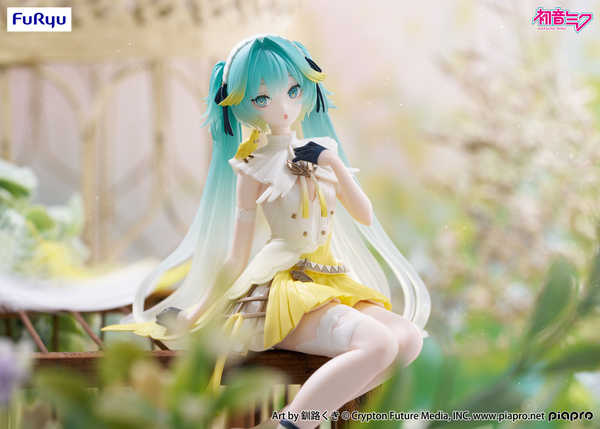 Hatsune Miku Canary Ver. - Piapro Characters Noodle Stopper Figure | FuRyu Figure