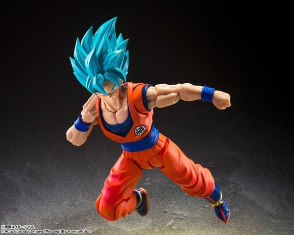 S.H.Figuarts Super Saiyan God Super Saiyan Son Goku Genkai wo Koeshi Aoki Chikara - Dragon Ball Super Dragon Ball Series | BANDAI SPIRITS figure