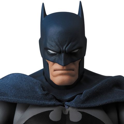 MAFEX No.105 Batman "HUSH" - Batman Hush | Medicom Toy Action Figure