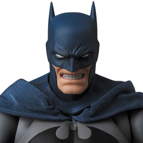 MAFEX No.105 Batman "HUSH" - Batman Hush | Medicom Toy Action Figure