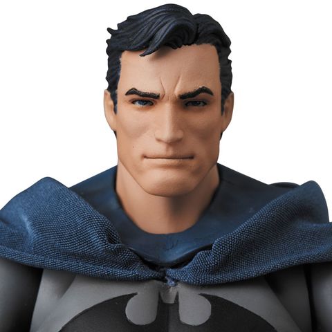 MAFEX No.105 Batman "HUSH" - Batman Hush | Medicom Toy Action Figure